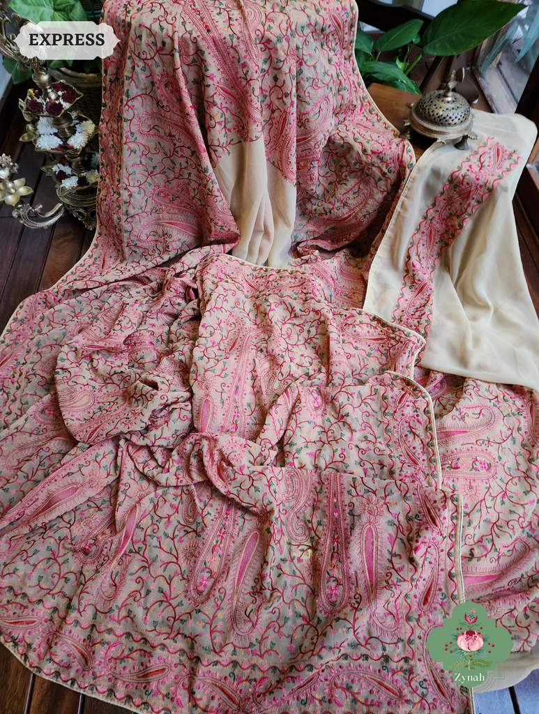 Beige Georgette Saree With Kashida Inspired Embroidery 7