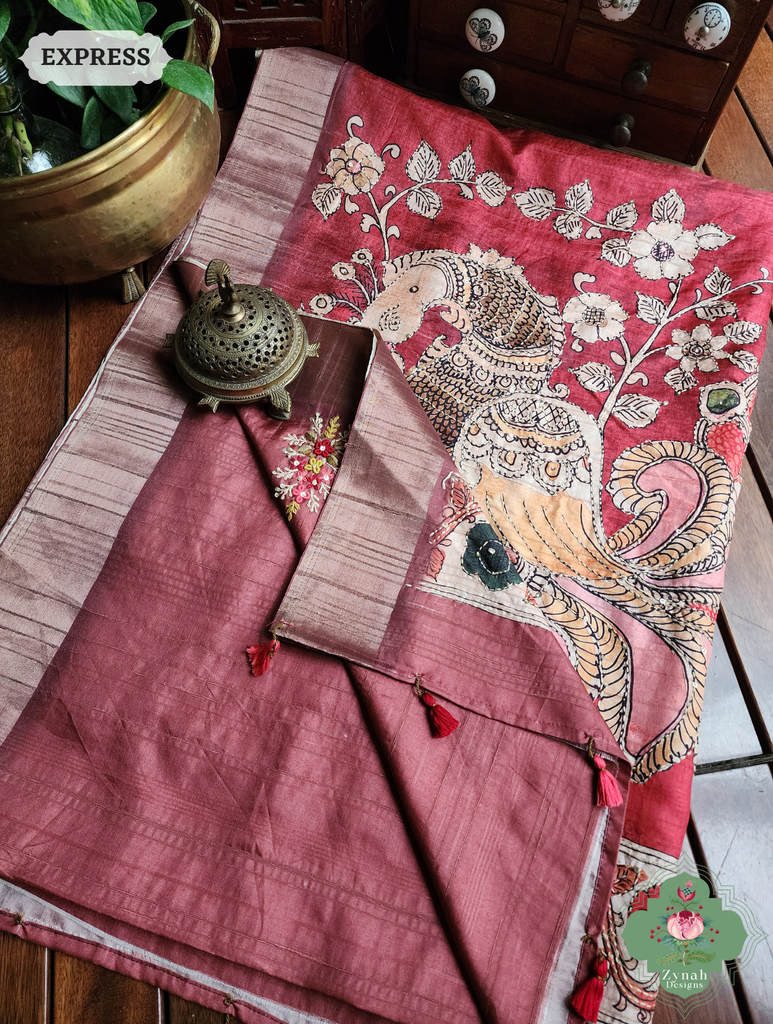 Zynah Coral Red Jute Linen Saree With Kalamkari Pallu, Kantha & Sequins Highlight & Frenchknot Hand Embroidery; Custom Stitched/Ready-made Blouse, Fall, Petticoat; SKU: 0609202404