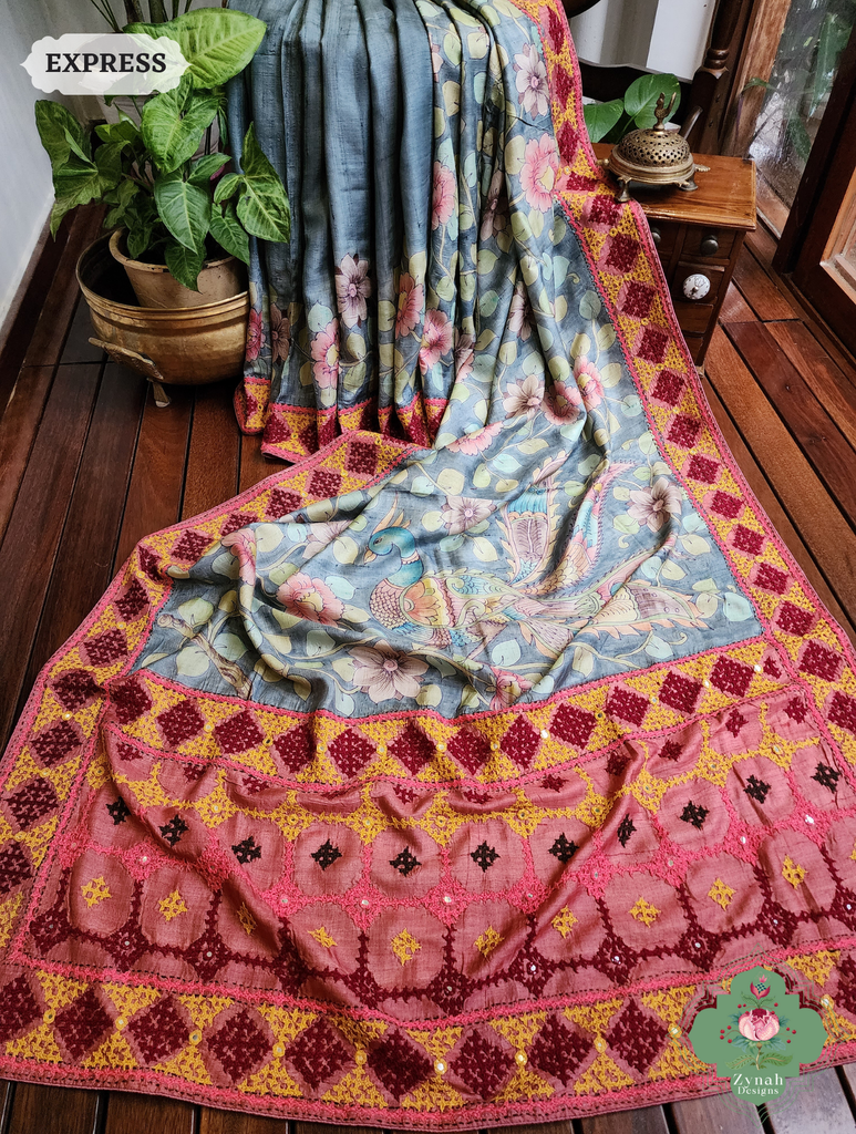 Zynah Grey Hand-Painted Tussar Silk Kalamkari Saree With Kutch Hand Embroidery; Custom Stitched/Ready-made Blouse, Fall, Petticoat; SKU: 2805202502