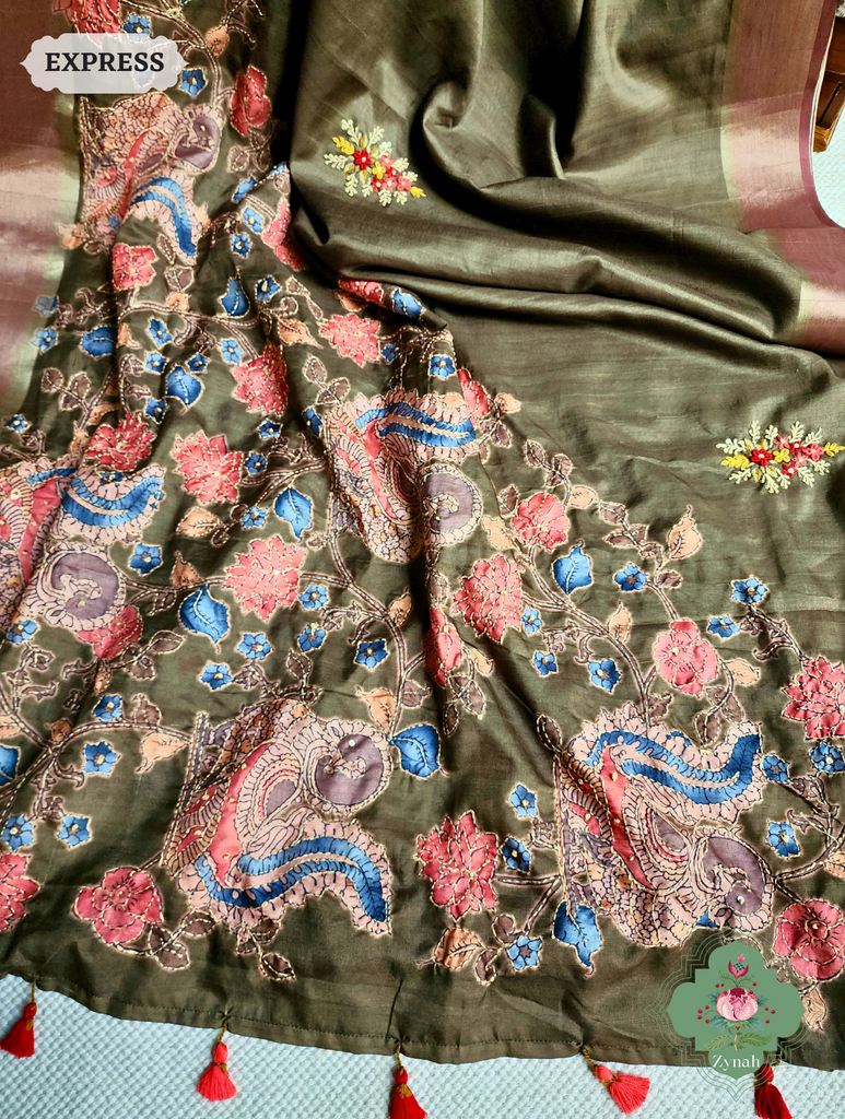 Henna Green Jute Linen Saree, Kalamkari Pallu With Kantha Work, All Over Frenchknot Embroidery Butis