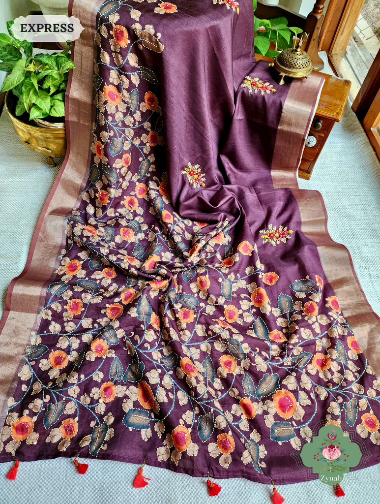 Maroonish Brown Jute Linen Saree, Kalamkari Pallu With Kantha Work, All Over Frenchknot Embroidery Butis