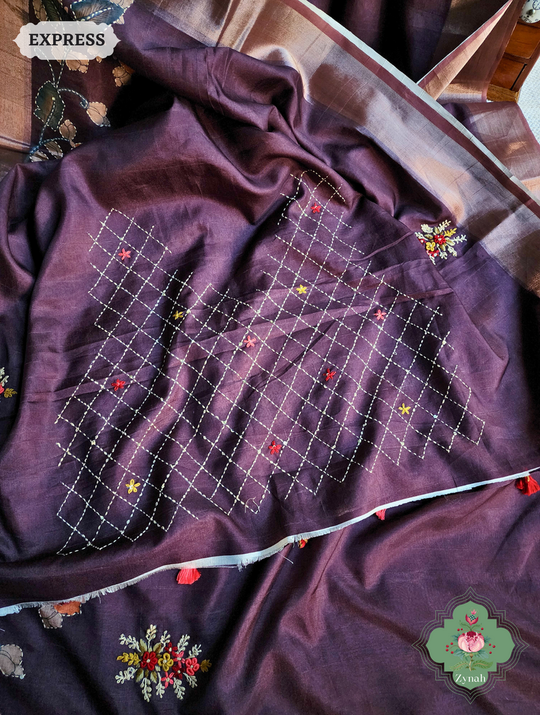 Maroonish Brown Jute Linen Saree, Kalamkari Pallu With Kantha Work, All Over Frenchknot Embroidery Butis