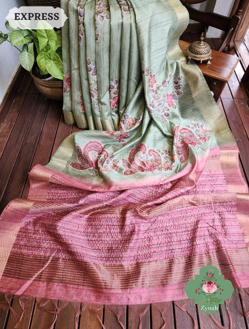 Zynah Metallic Mint Green Jute Tissue Saree With Mayuras & Floral Vine Prints With Hand Kantha Work; Custom Stitched/Ready-made Blouse, Fall, Petticoat; SKU: 0805202301
