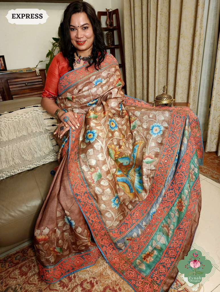Zynah Mocha Hand-Painted Tussar Silk Kalamkari Saree With Kutch Hand Embroidery; Custom Stitched/Ready-made Blouse, Fall, Petticoat; SKU: 2805202504
