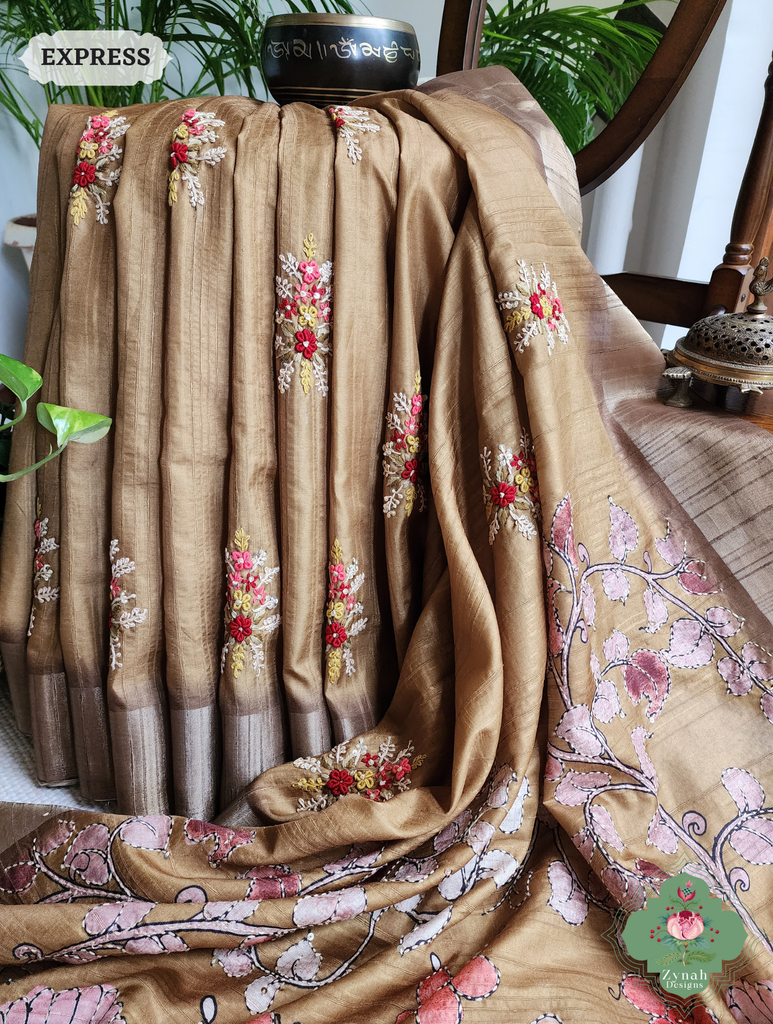 Zynah Mustard Yellow Jute Linen Saree With Kalamkari Pallu, Kantha & Sequins Highlight & Frenchknot Hand Embroidery; Custom Stitched/Ready-made Blouse, Fall, Petticoat; SKU: 0609202405