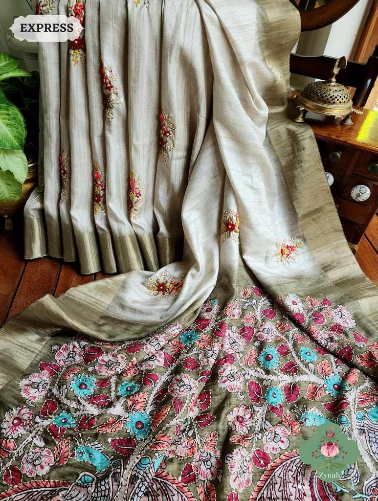 Off White / Henna Green Jute Linen Saree, Kalamkari Pallu With Kantha Work, All Over Frenchknot Embroidery Butis