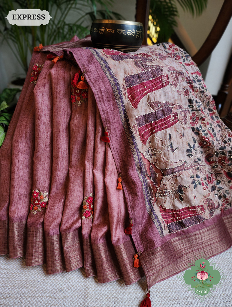 Rose Gold Jute Linen Saree, Kalamkari Pallu With Kantha Work, All Over Frenchknot Embroidery Butis
