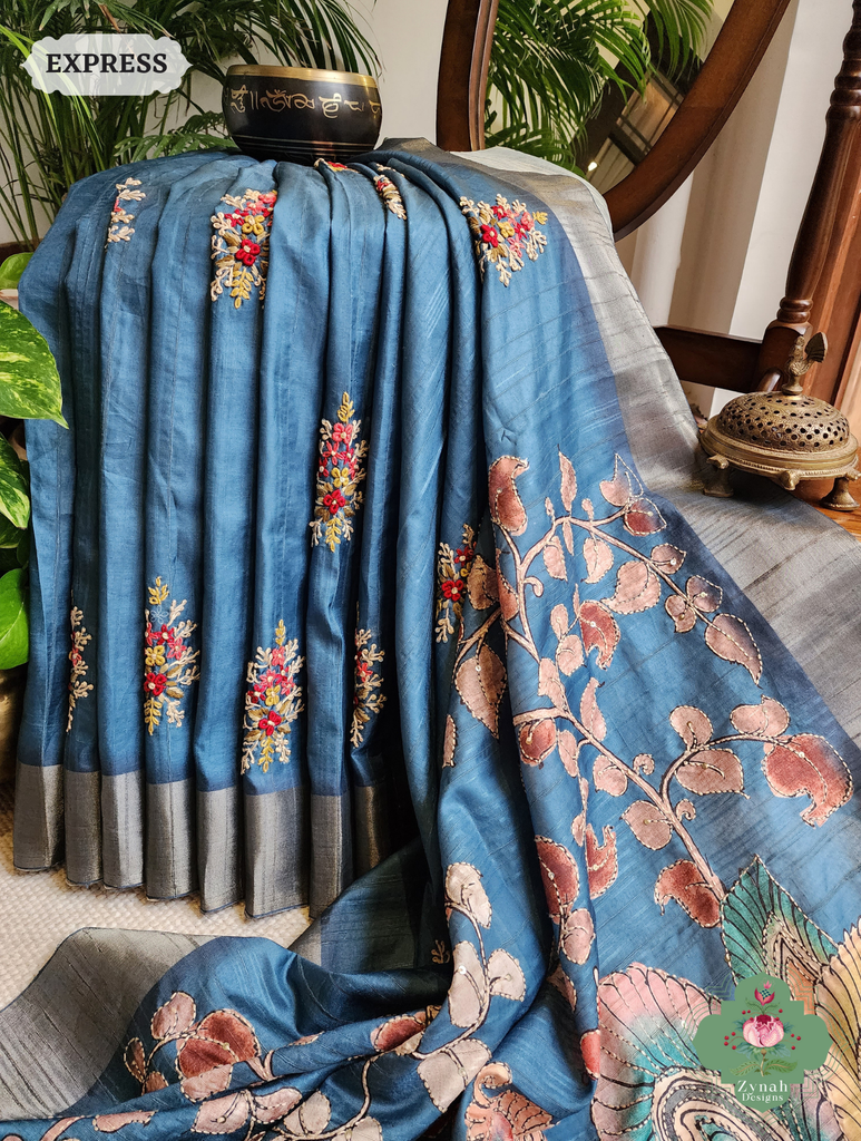 Zynah Teal Blue Jute Linen Saree With Kalamkari Pallu, Kantha & Sequins Highlight & Frenchknot Hand Embroidery; Custom Stitched/Ready-made Blouse, Fall, Petticoat; SKU: 0609202407