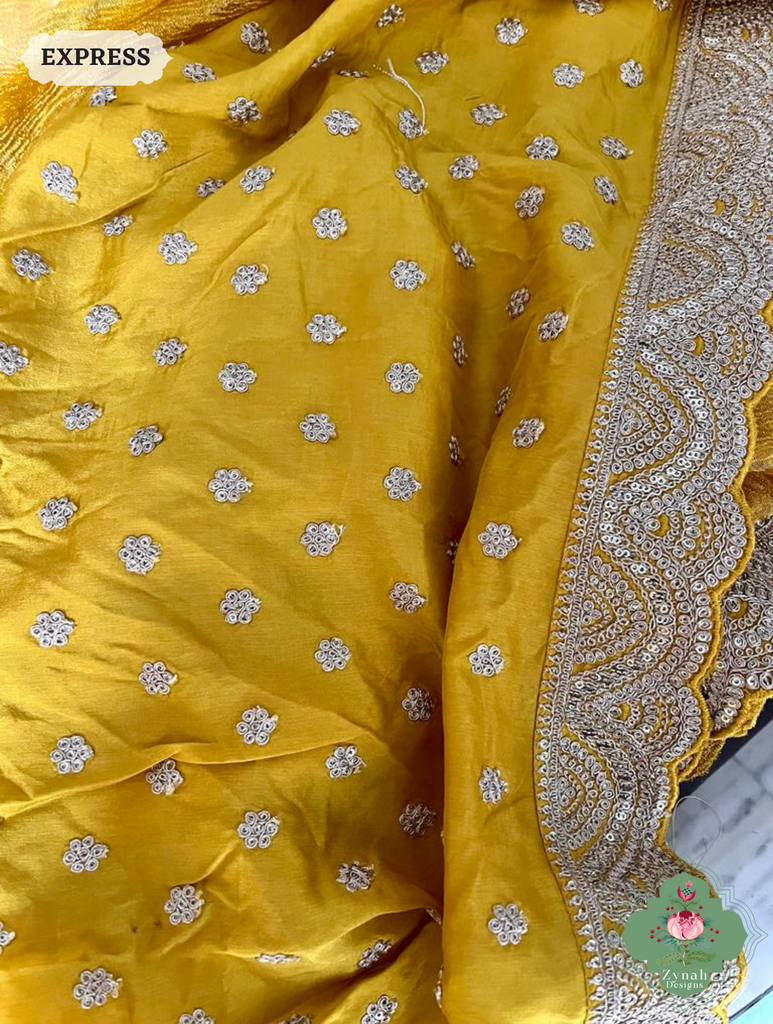 Metallic Yellow Crushed Tissue Saree With Scalloped Border 5