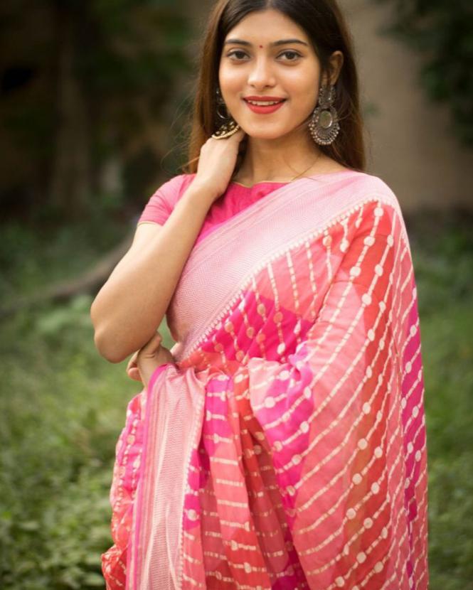 Zynah Khaddi Georgette Saree in Lehariya Weaving; Custom Stitched/Ready-made Blouse, Fall, Petticoat; Shipping available USA, Worldwide