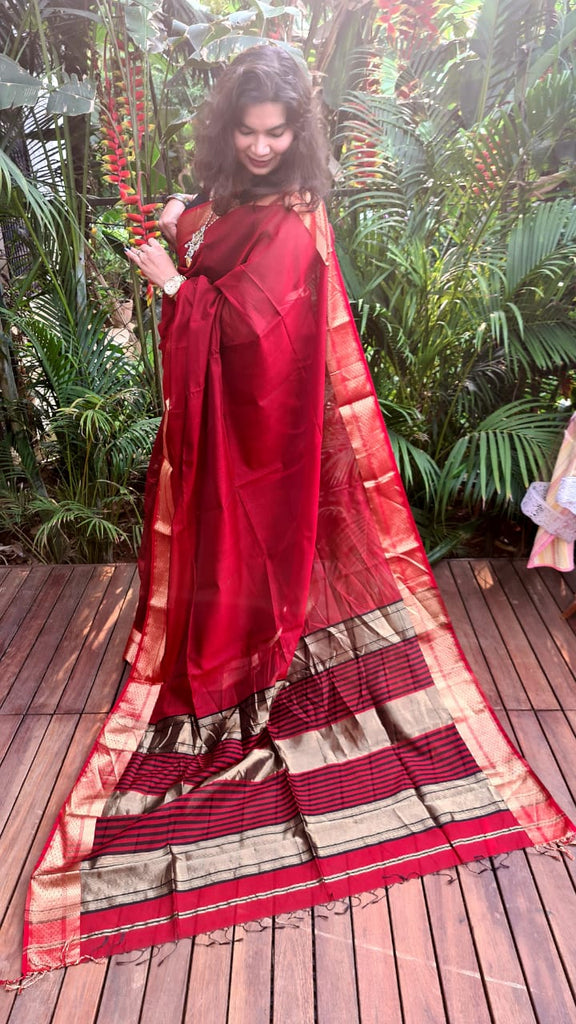 Zynah Pure Handloom Maheshwari Silk Cotton Saree with Contrast Blouse-piece; Custom Stitched/Ready-made Blouse, Fall, Petticoat; Shipping available USA, Worldwide