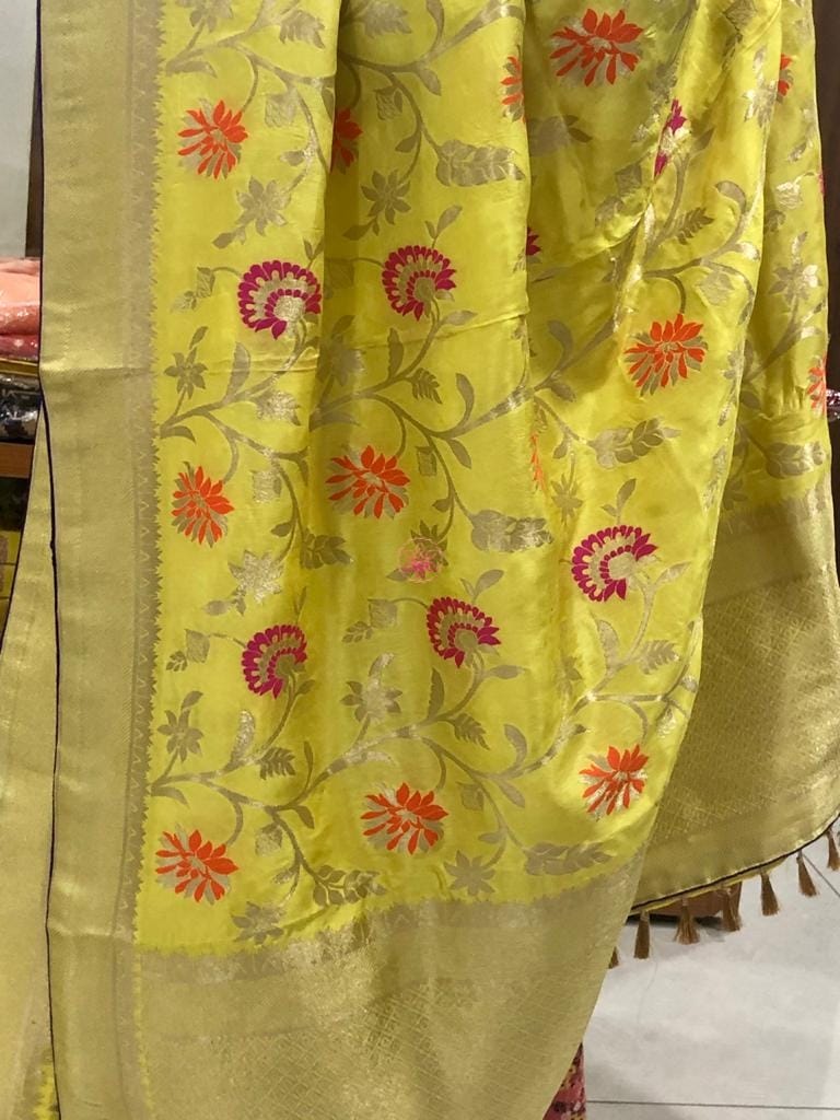 Zynah Banarasi Munga Pure Crepe Silk Saree with Meenakari Weave & Contrast Blouse-piece; Custom Stitched/Ready-made Blouse, Fall, Petticoat; Shipping available USA, Worldwide