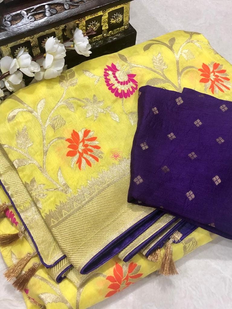 Zynah Banarasi Munga Pure Crepe Silk Saree with Meenakari Weave & Contrast Blouse-piece; Custom Stitched/Ready-made Blouse, Fall, Petticoat; Shipping available USA, Worldwide