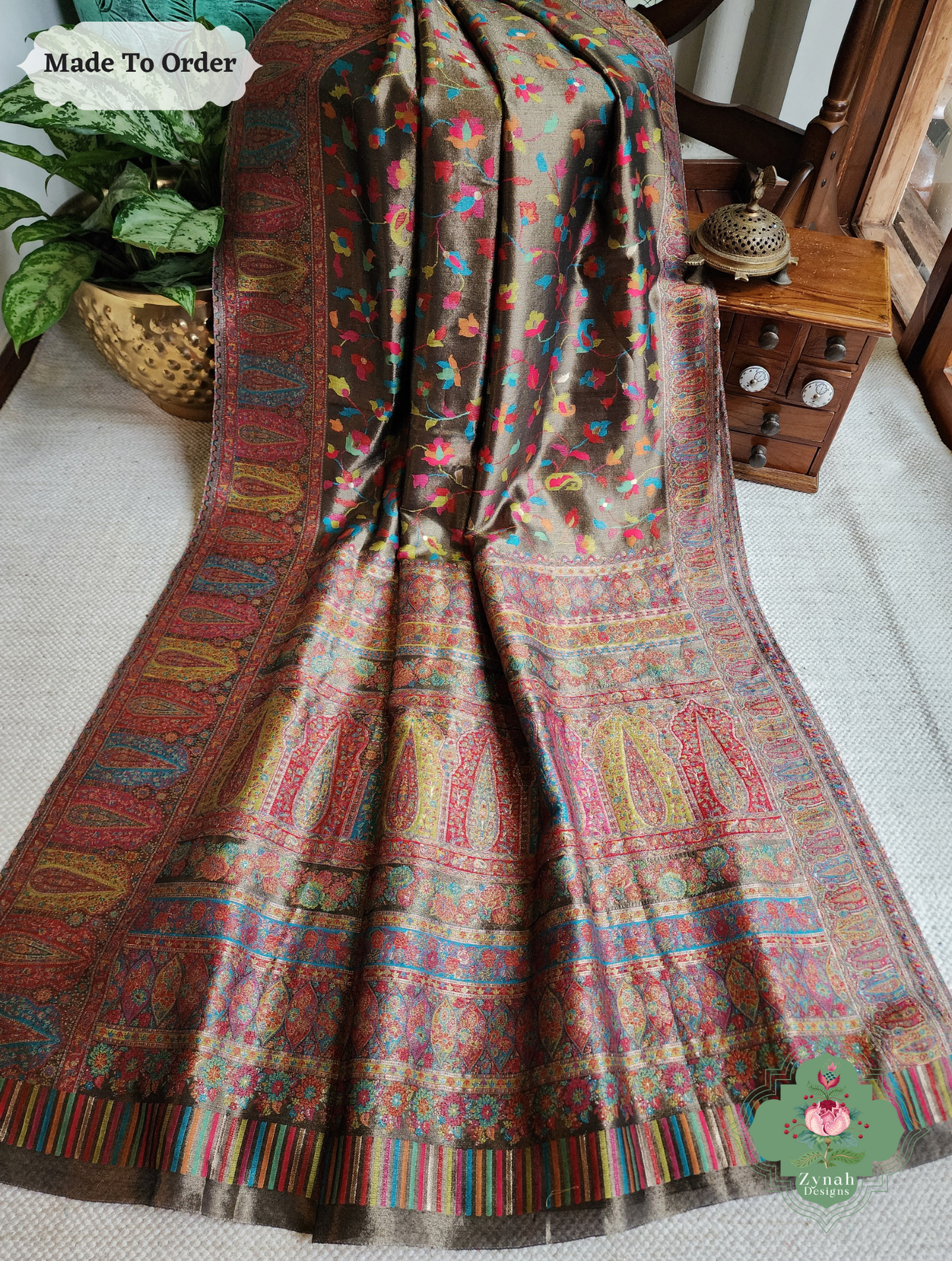 Zynah Suvarna – Antique Gold Woven Kashmiri Pure Kani Tissue Silk Jamavar Saree
