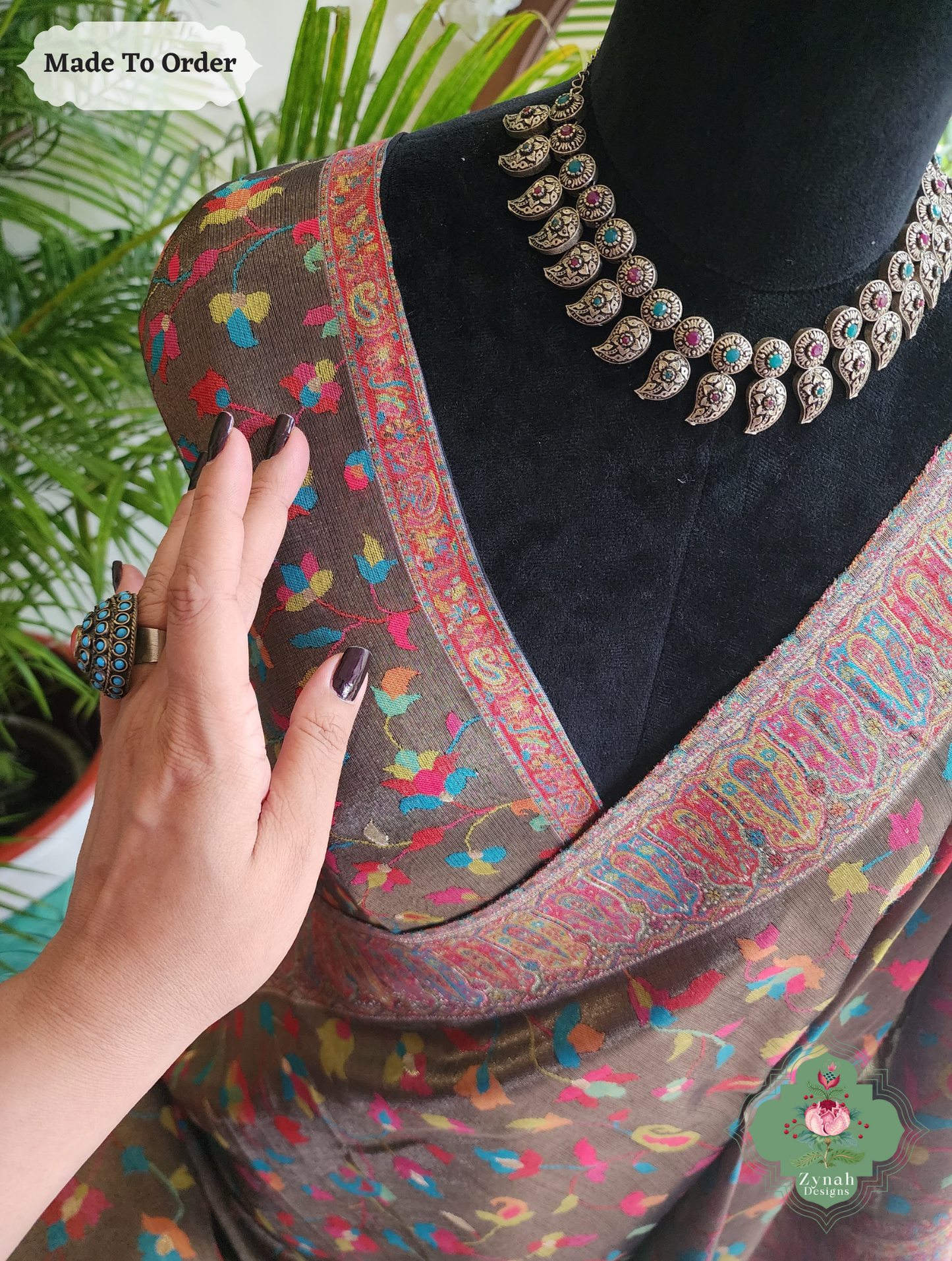 Zynah Suvarna – Antique Gold Woven Kashmiri Pure Kani Tissue Silk Jamavar Saree