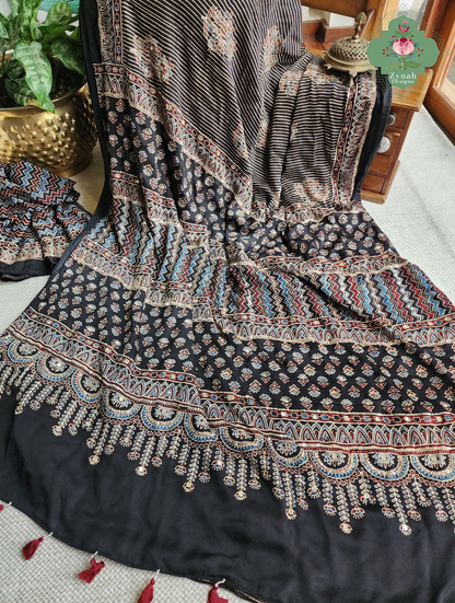 Zynah Sunehri Viraasat – Beige & Black Ajrakh Modal Silk Saree with Hand Embellishments