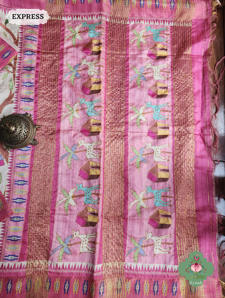 Beige & Pink Jute Linen Saree With Kantha Work &Flora & Fauna Motifs
