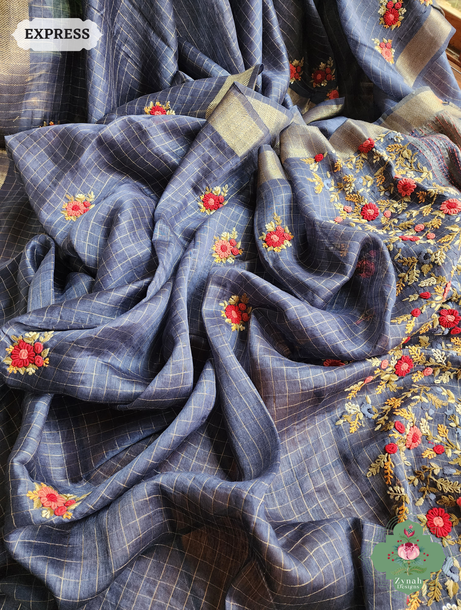 Blue Linen Silk Saree With Frenchknot Hand Embroidery 7