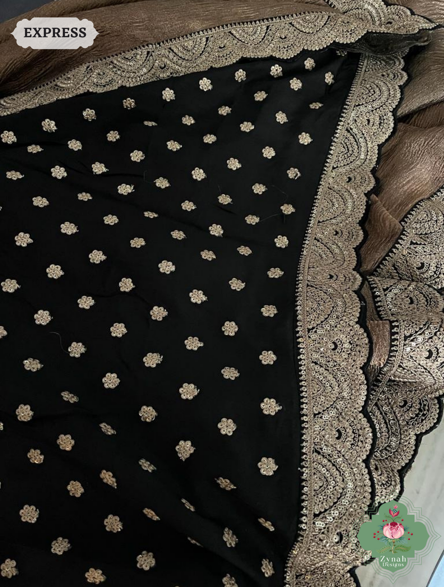 Metallic Bronze Crushed Tissue Saree With Scalloped Border 4