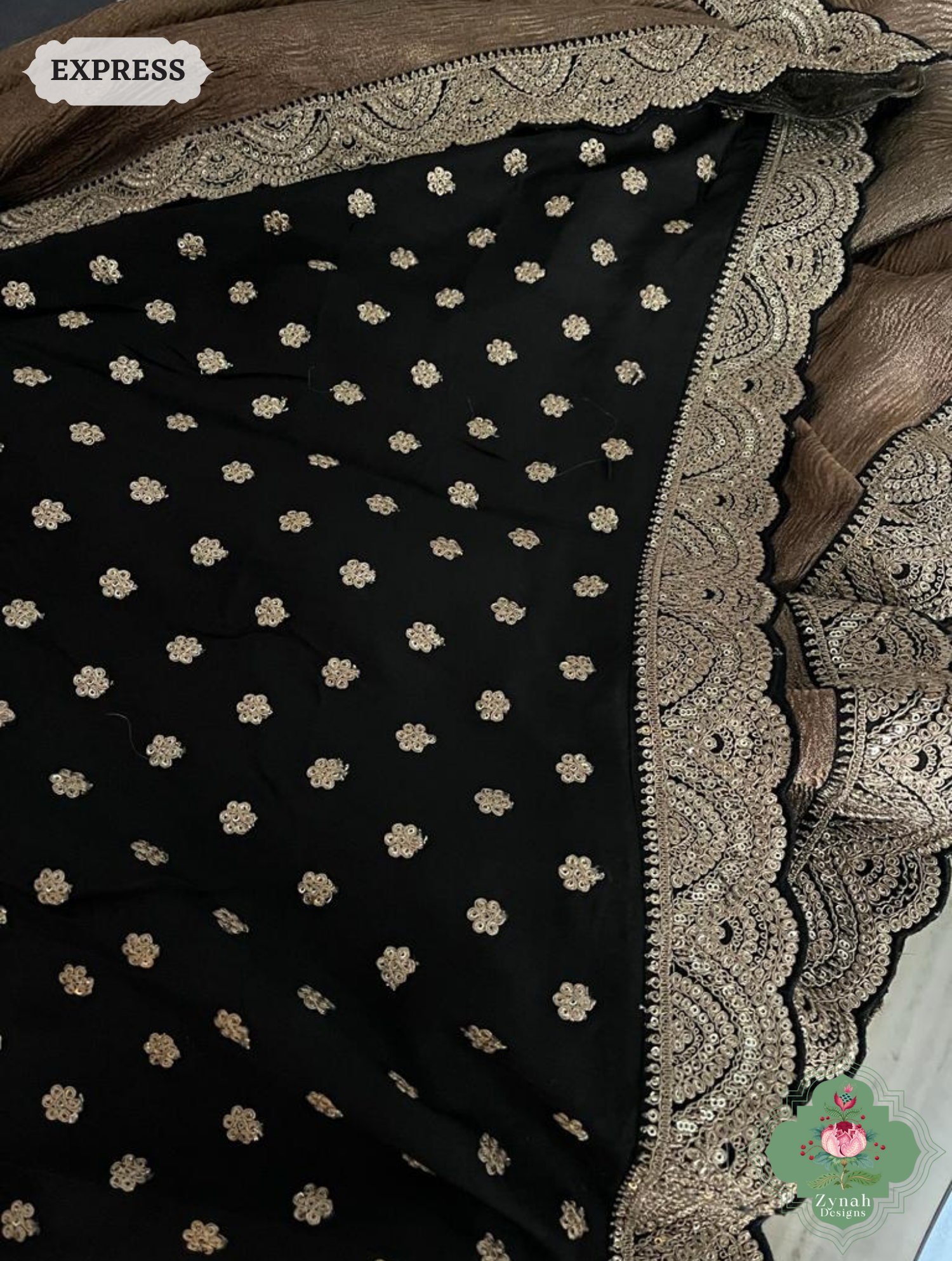 Metallic Bronze Crushed Tissue Saree With Scalloped Border 4