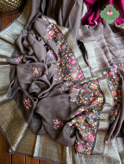 Zynah Mocha Étoile – Dark Mocha Satin Silk Saree with French Knot Hand Embroidery & Fine Gold Zari Lines