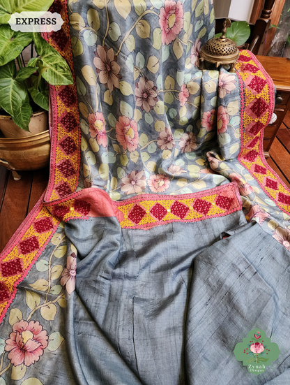 Zynah Grey Hand-Painted Tussar Silk Kalamkari Saree With Kutch Hand Embroidery; Custom Stitched/Ready-made Blouse, Fall, Petticoat; SKU: 2805202502