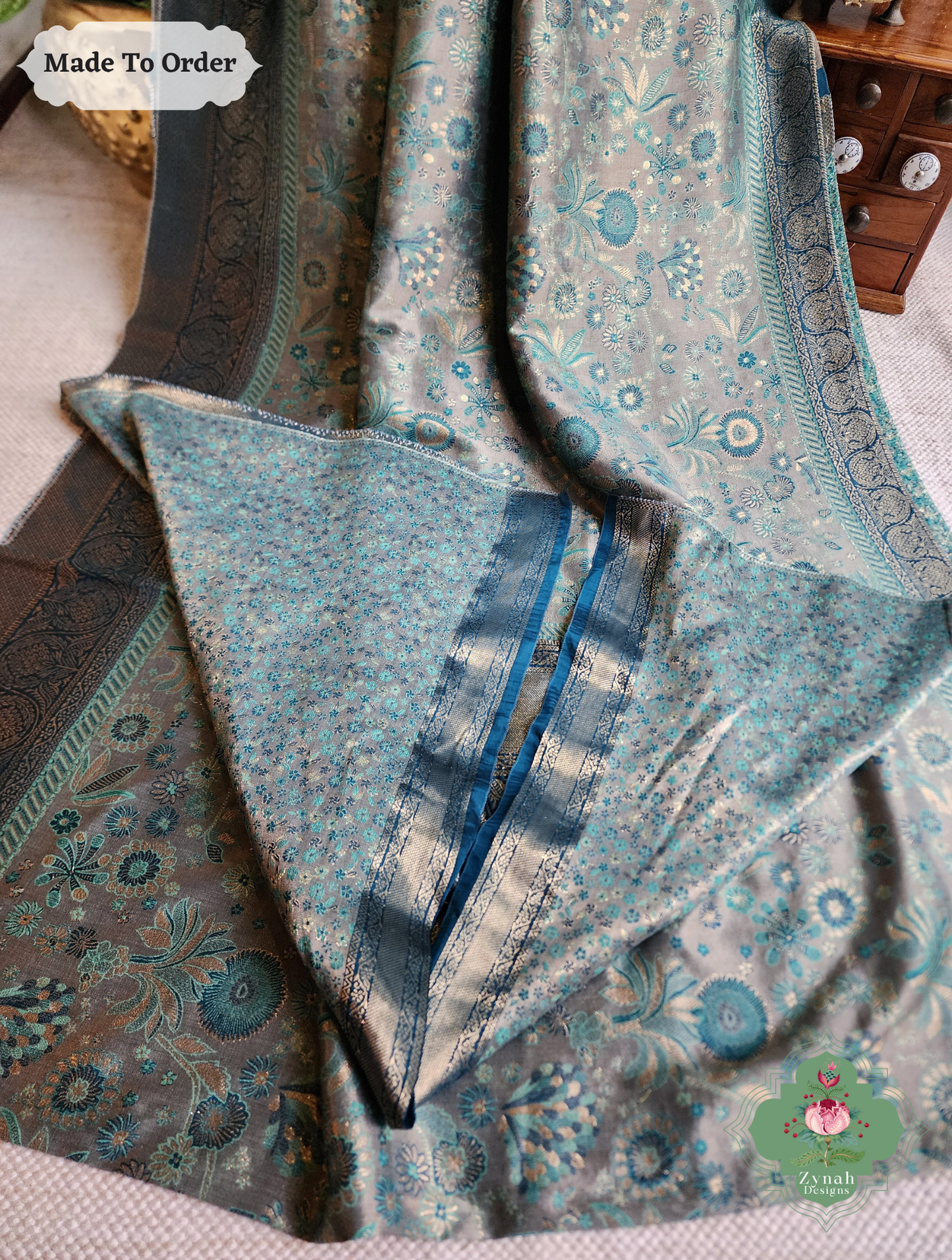 Zynah Dhundh – Grey Handwoven Kashmiri Pure Kani Tissue Silk Jamavar Saree