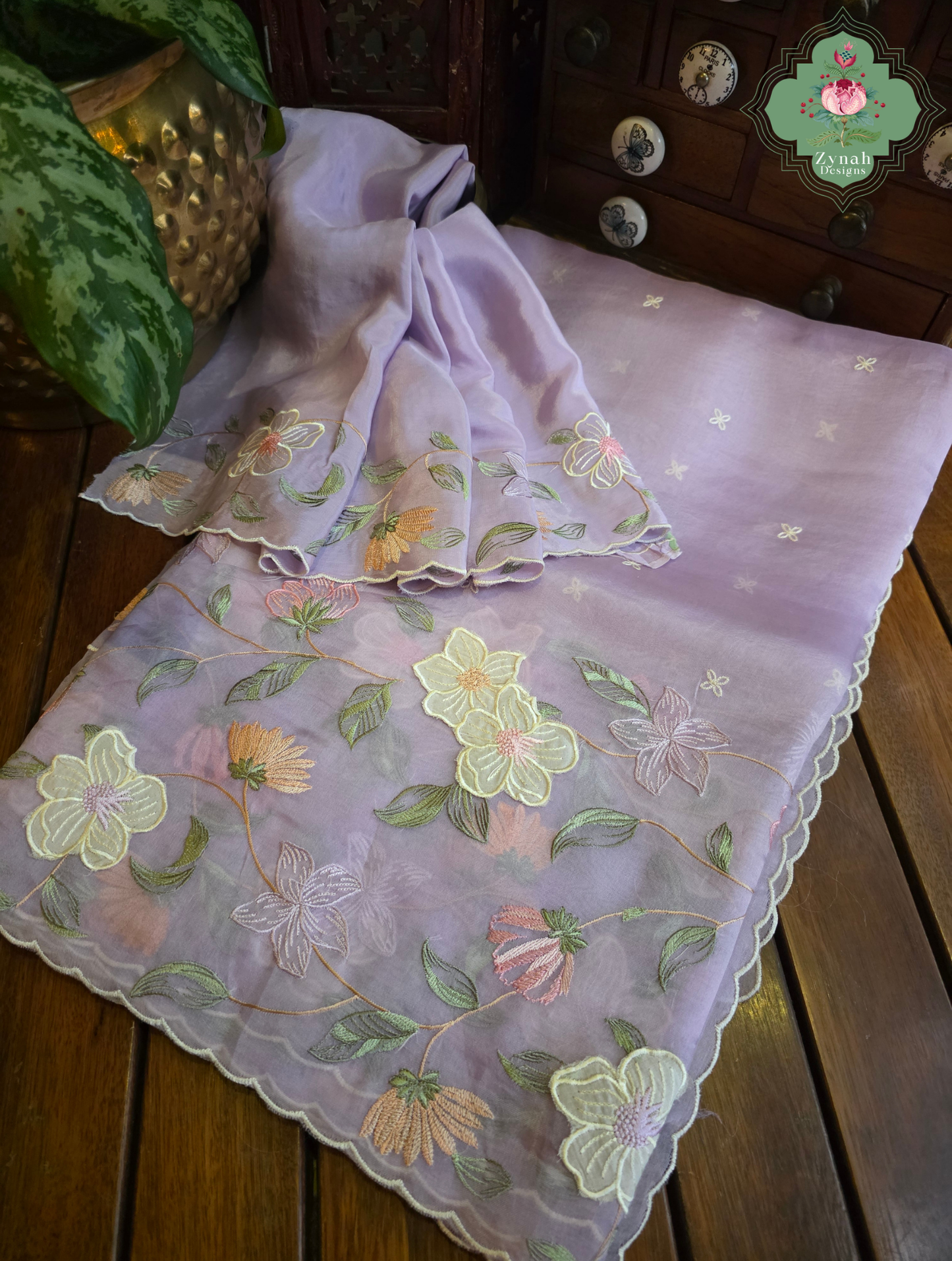 Adaa Mauve Organza Silk Saree With Floral Applique & Embroidery