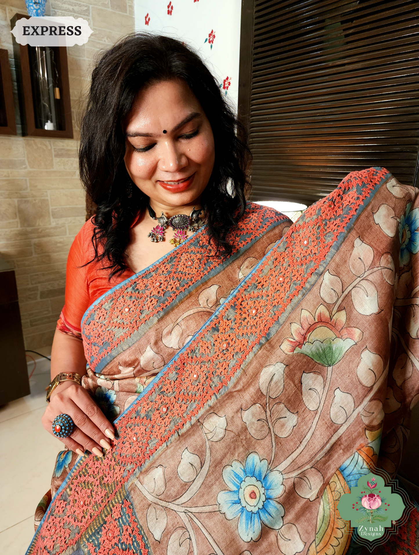 Zynah Mocha Hand-Painted Tussar Silk Kalamkari Saree With Kutch Hand Embroidery; Custom Stitched/Ready-made Blouse, Fall, Petticoat; SKU: 2805202504