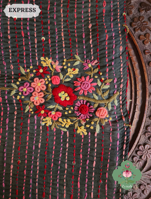 Zynah Dark Moss Green Jute Tussar Kalamkari Saree, Frenchknot Motifs & Kantha Hand Embroidery at Pallu & Border & Sequins; Custom Stitched/Ready-made Blouse, Fall, Petticoat; SKU: 0805202304