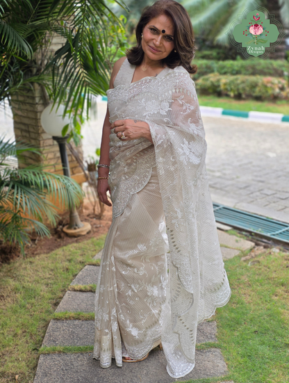 Zynah Nooré – Pure Organza Silk Saree with Golden Zari Stripes & Self Thread Floral Embroidery