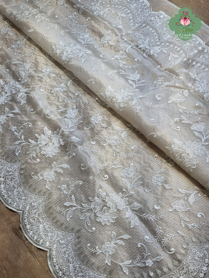 Zynah Nooré – Pure Organza Silk Saree with Golden Zari Stripes & Self Thread Floral Embroidery