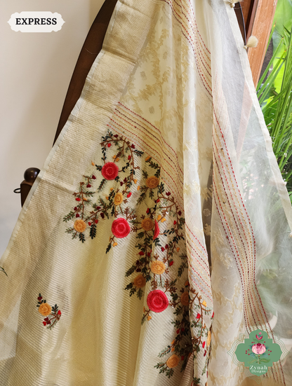 Zynah Off White Kota Tissue Saree With Golden Check, Jamdani Weaving Organza Pallu & Frenchknot Hand Embroidery; Custom Stitched/Ready-made Blouse, Fall, Petticoat; SKU: 1209202401
