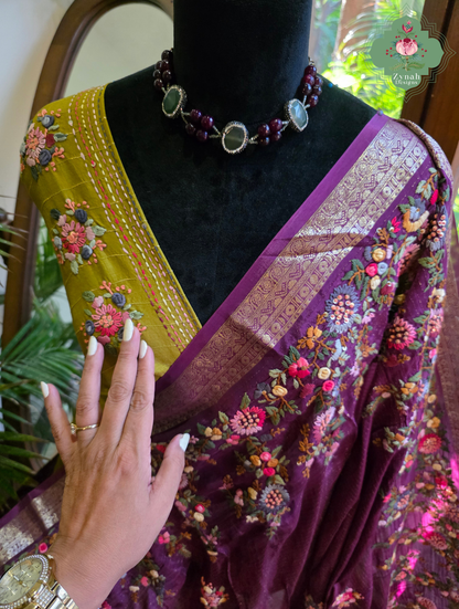 Zynah Aubergine Éclat – Purple Aubergine Satin Silk Saree with French Knot Hand Embroidery & Fine Gold Zari Lines