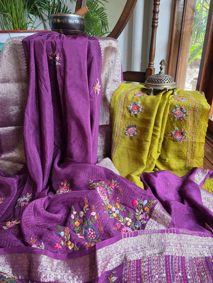 Zynah Aubergine Éclat – Purple Aubergine Satin Silk Saree with French Knot Hand Embroidery & Fine Gold Zari Lines