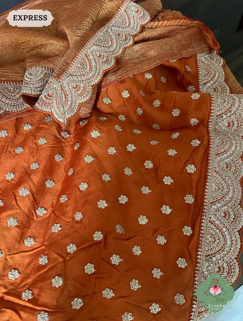 Metallic Rust Crushed Tissue Saree With Scalloped Border 3