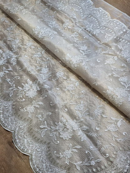 Zynah Nooré – Pure Organza Silk Saree with Golden Zari Stripes & Self Thread Floral Embroidery