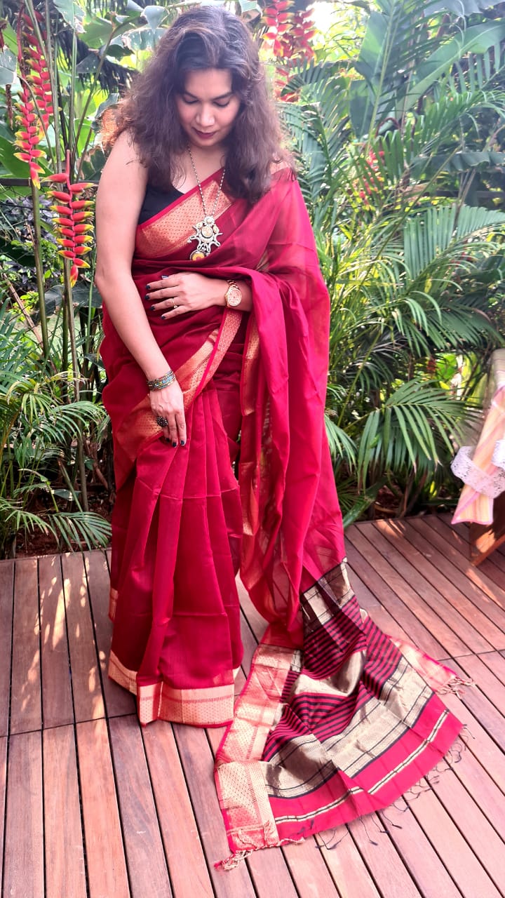 Zynah Pure Handloom Maheshwari Silk Cotton Saree with Contrast Blouse-piece; Custom Stitched/Ready-made Blouse, Fall, Petticoat; Shipping available USA, Worldwide