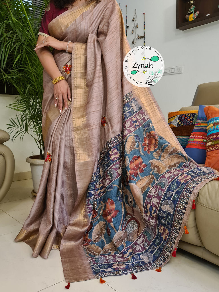 Zynah Beige Color Jute Linen Saree with French-knot, Kantha Embroidery & Kalamkari Pallu; Custom Stitched/Ready-made Blouse, Fall, Petticoat; Shipping available USA, Worldwide